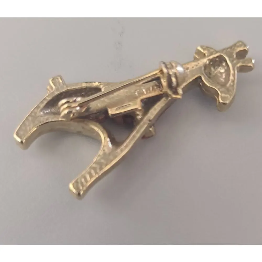 Vintage Giraffe Brooch Pin Gold Tone Enamel Spots Safari Retro Fashion Jewelry